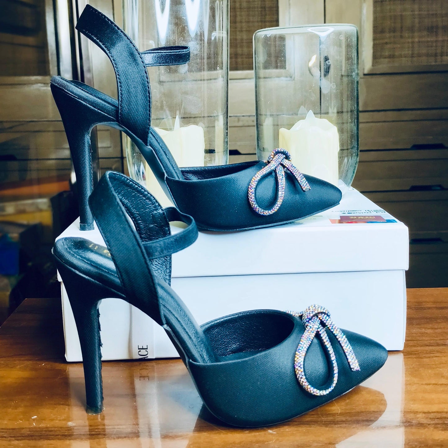 HEELS 02
