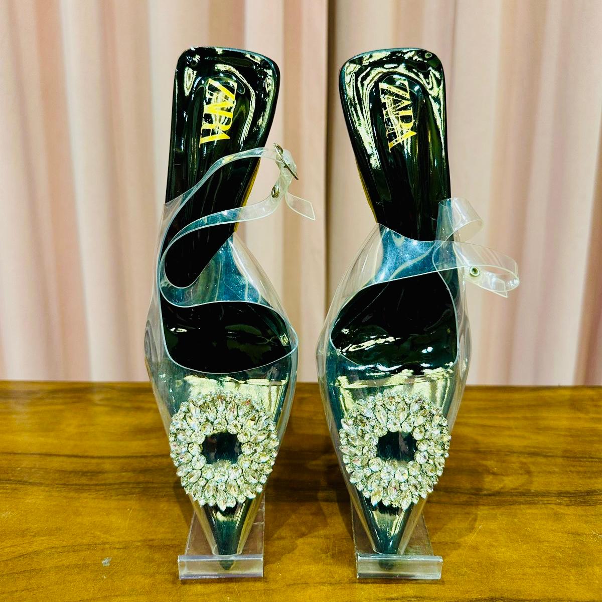 HEELS 205