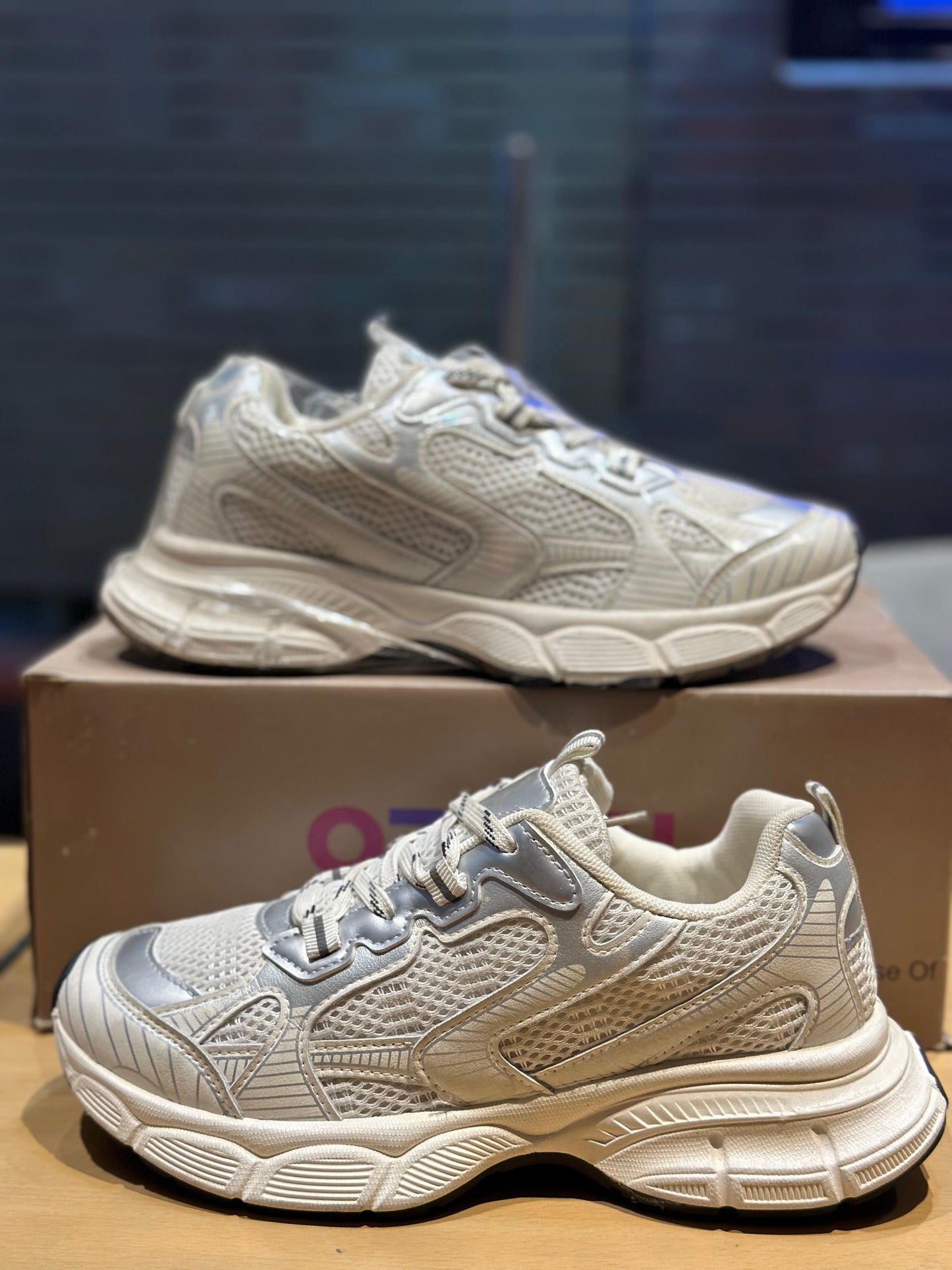 SPORT SHOE 18