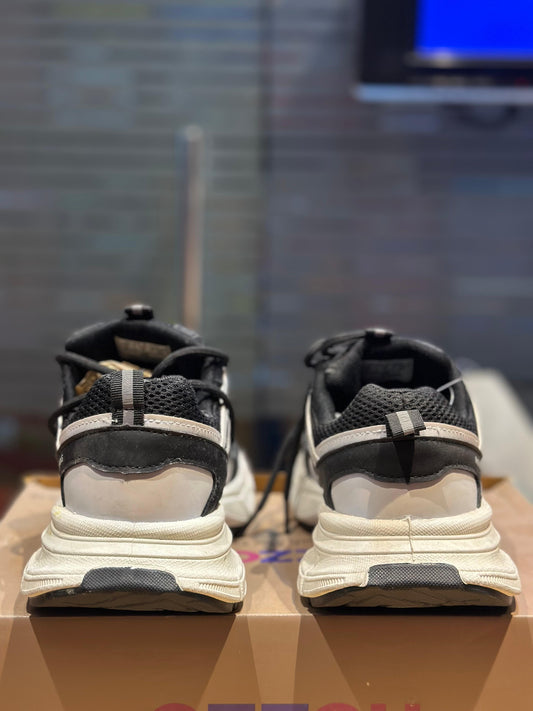 SPORT SHOE 18