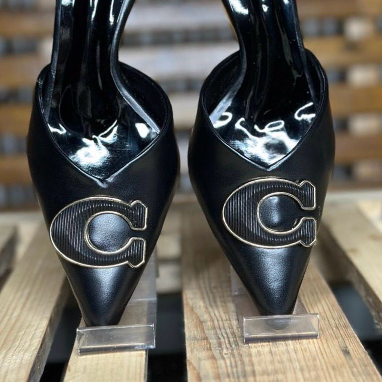 HEELS 2010