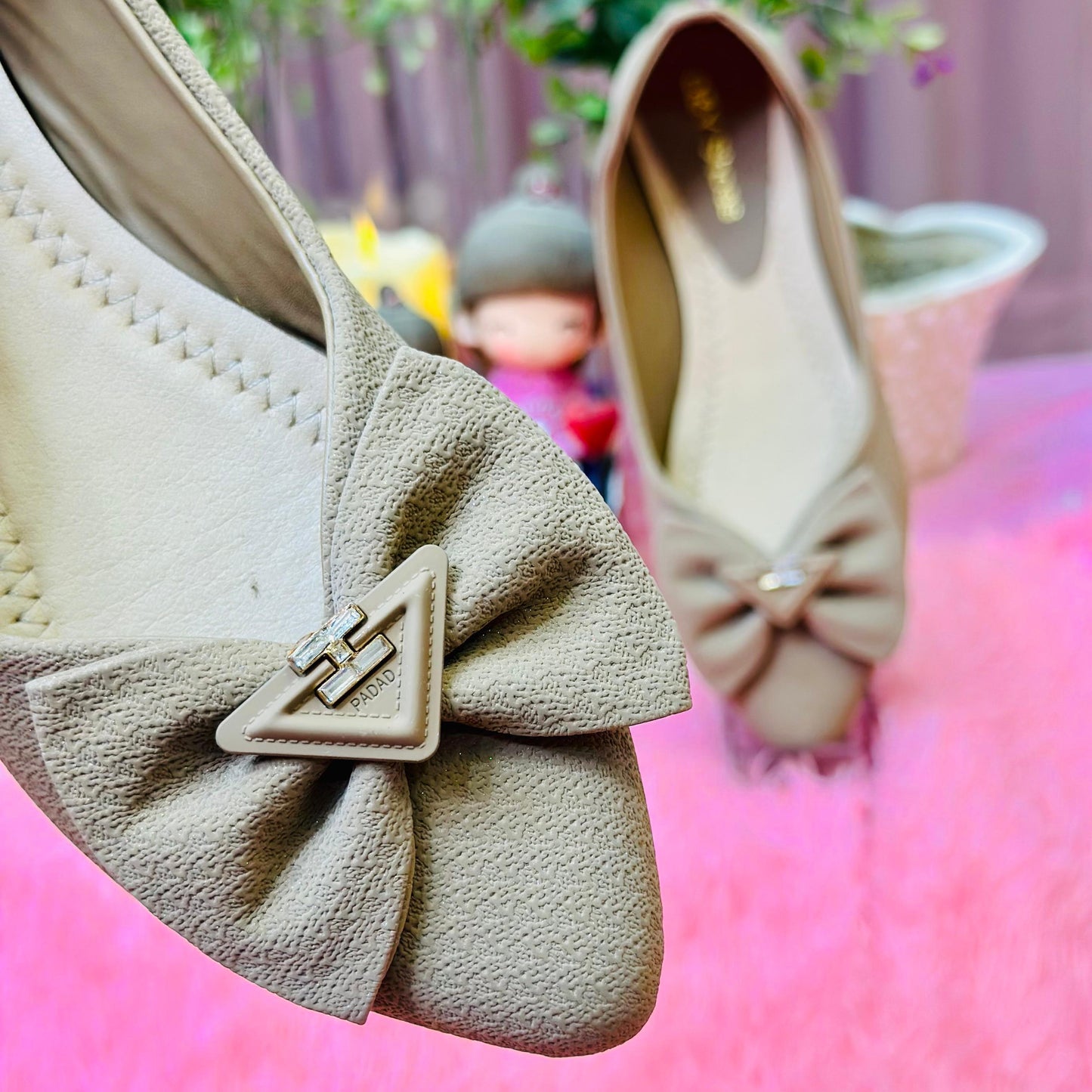 toes and flats  604