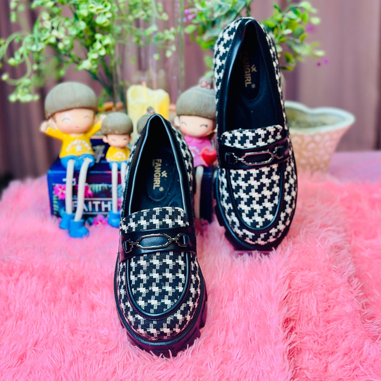 toes and flats  620 c