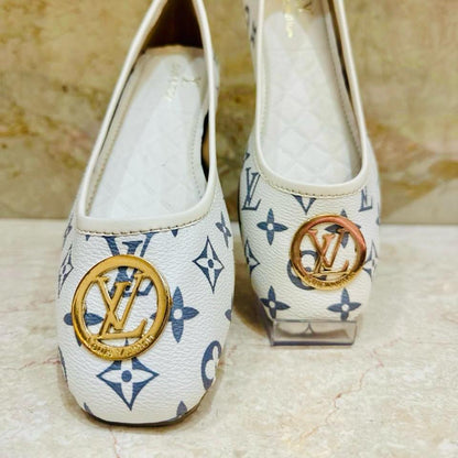 toes and flats  687