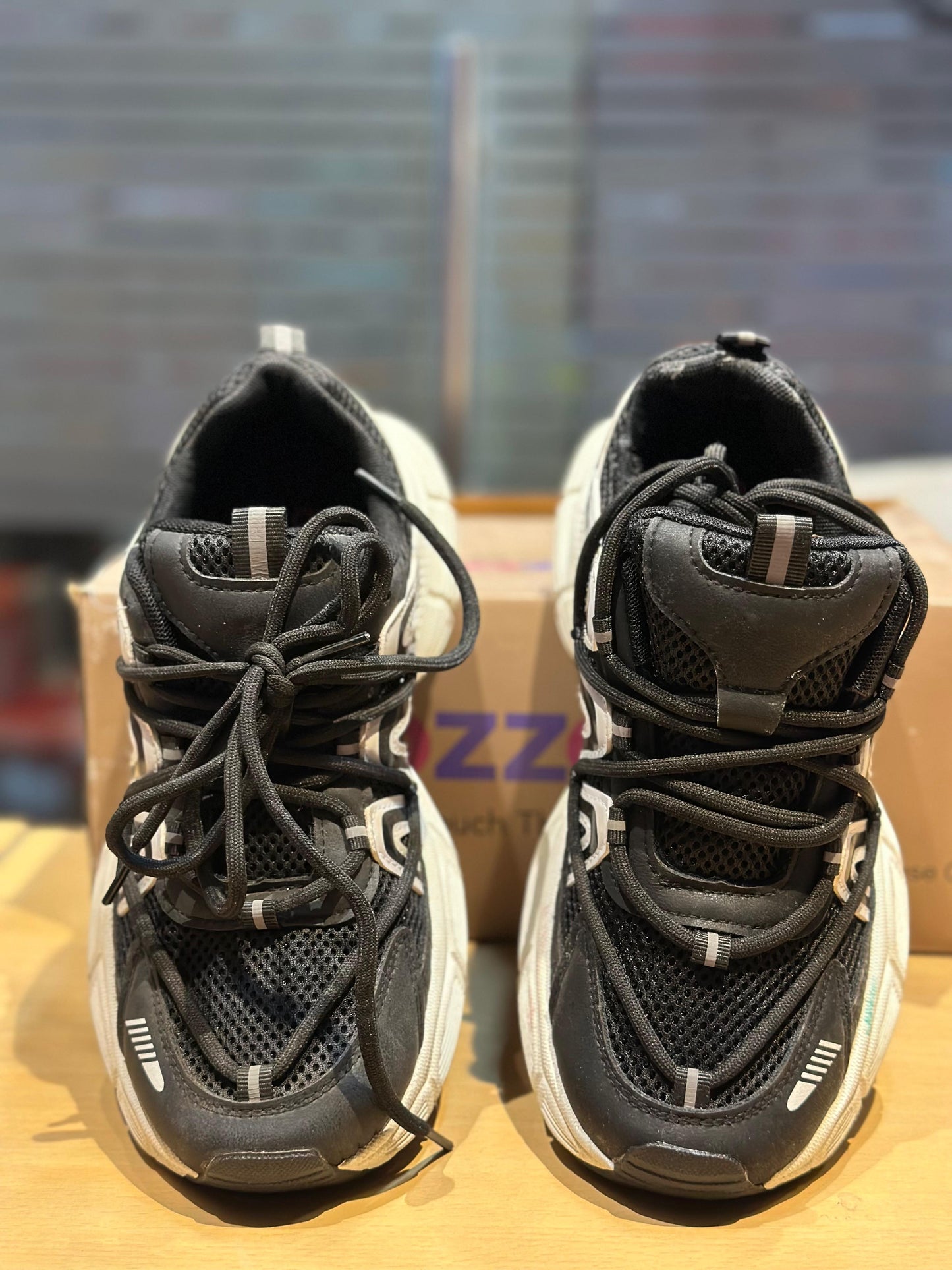 SPORT SHOE 18