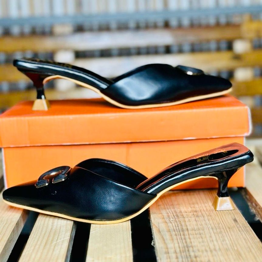 HEELS 2010