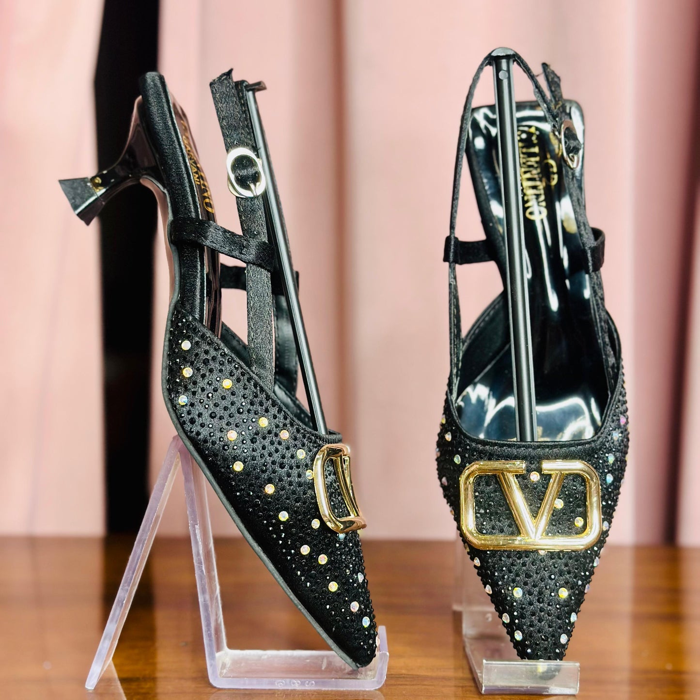 HEELS 16 b